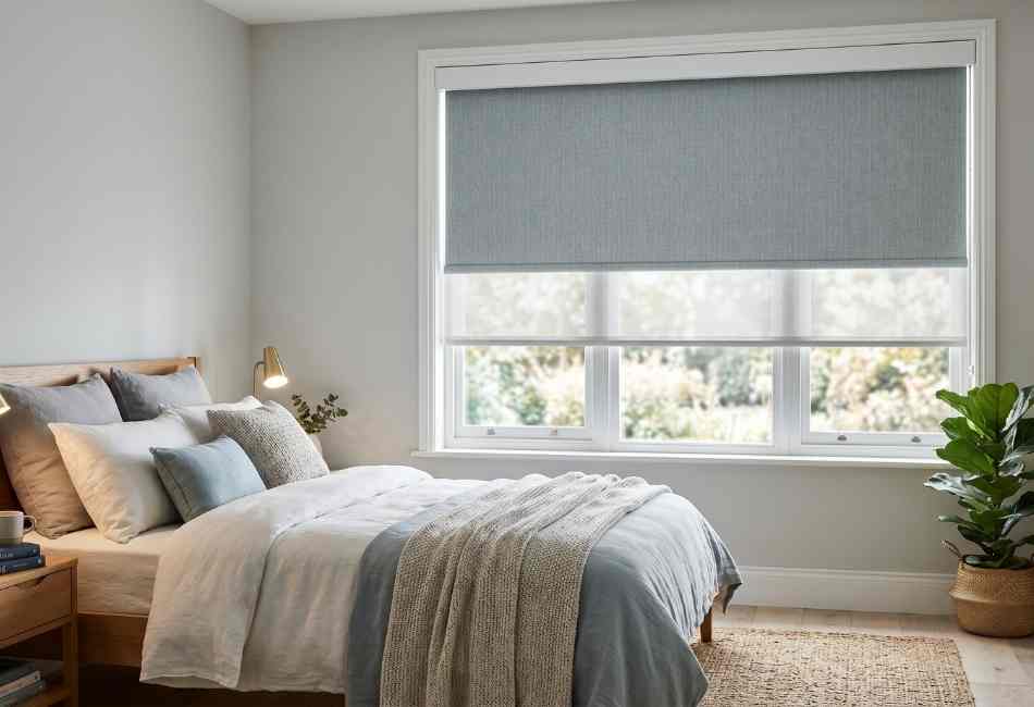 cortinas roller para dormitorios